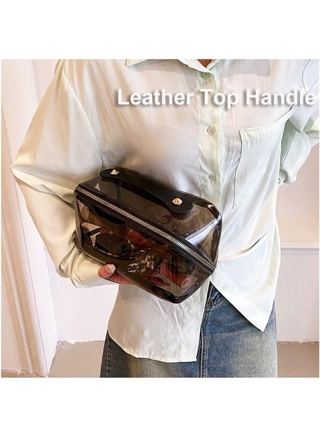 تظهر الصورة حقيبة مكياج ومنظم مستحضرات تجميل بتصميم عصري وعملي لون بنى شفاف - Image 4